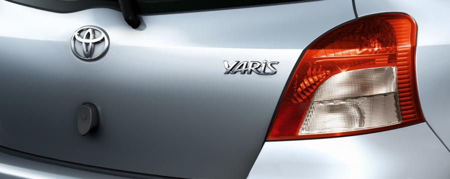  Toyota Yaris 2005 года  (фото 41 из 165)